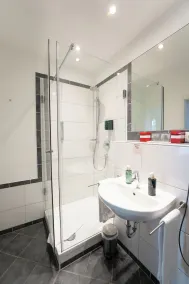 Weinforum Franken Hotel & Restaurant - Bathroom
