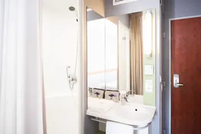 ibis budget Rennes Route de Saint Malo - Bad
