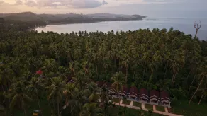 Adhvasaha Beach Spa Resort - Room
