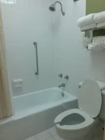Quality Inn Morganton Southeast - Salle de bain