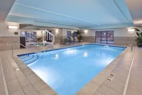 Hampton Inn & Suites Alliance - Piscine