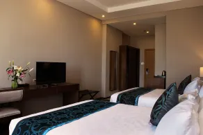 Golden Phoenix Hotel - Manila - Room