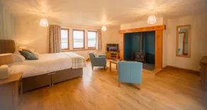 Redwood House - Room