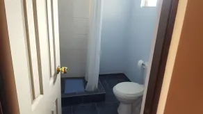 Hostal El Amigo Lucho - Bathroom
