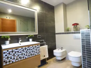 Casa Roca Grossa. Lago Lloret, piscina climatizada e hidromasaje - Baño