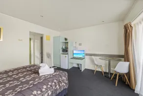 Birchwood Spa Motel - Habitación