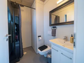 Dis Cottages - Bathroom