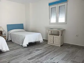 Charming Chalet in Punta Umbría with Private Pool - Chambre