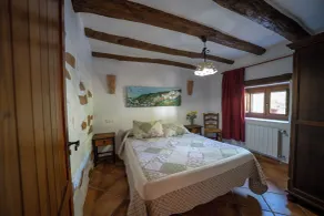 Beautiful holiday home in Laroya with shared pool - Zimmer