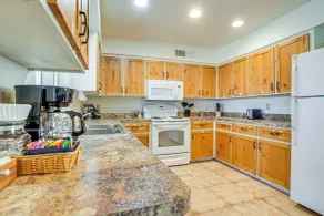 Patio & Mtn Views: Wickenburg 'trail Head House' - Innenbereich