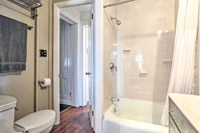 Centrally Located Apt in Victorian Mansion! - Bagno