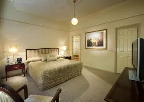 Royal Albert Hotel - Room