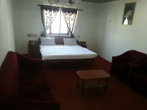 Hotel Dhruv Palace - Room