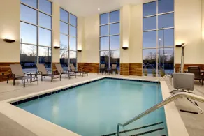 Fairfield by Marriott Inn & Suites Franklin Cool Springs - Piscine