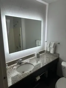 Comfort Suites Clackamas - Salle de bain