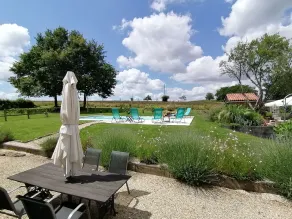 La Vieille Gorce Gîtes in the Vienne - Vista dalla camera