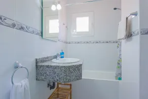 Apartamento Farolas B - Badrum