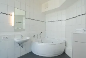 AUSZEIT DAS HOTEL Schweitenkirchen & AUSZEIT DAS RESTAURANT - Salle de bain