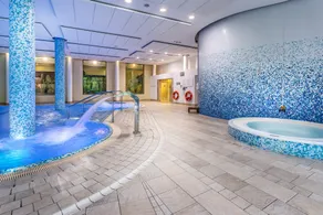 Holiday Inn Resort Warsaw Józefów by IHG - Pool