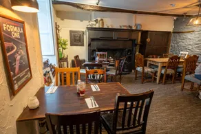 The Snooty Fox Pub - Restaurant