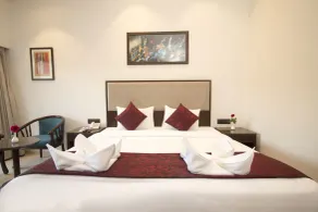 7 Apple Resort, Lonavala - Room