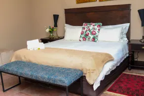 Thaba Legae Guest Lodge - Room