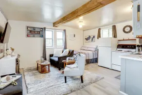 Fish, Boat & Hike: Norfork Lake Studio Near Marina - Interiør