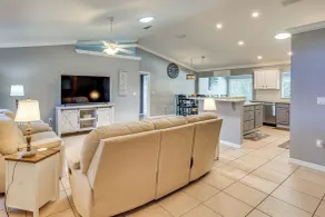 Saltwater Pool! Sebring Oasis Near Lake Jackson - Intérieur