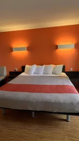 Motel 6-Regina, SK - Chambre
