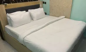 P1 Place Hotel - Room