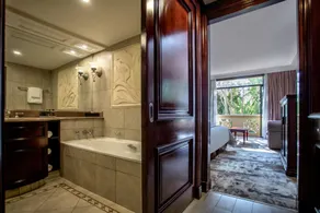 The Cascades Hotel at Sun City Resort - Bathroom