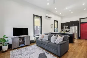 Sleek Millersburg Apartment in Downtown! - Interiör