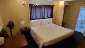 Comox Valley Inn & Suites - Chambre