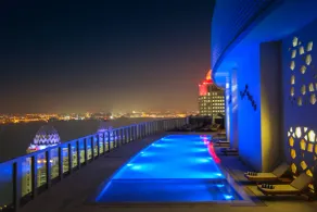 The Curve Hotel - Piscine