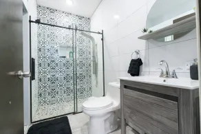Somos Hotel San Juan - Bathroom