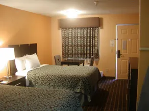 Days Inn by Wyndham Marietta White Water - Chambre