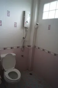 Three moon - Bathroom