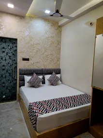 Hotel Shiv Grand SV - Habitación