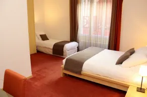 Hotel du Marche - Værelse