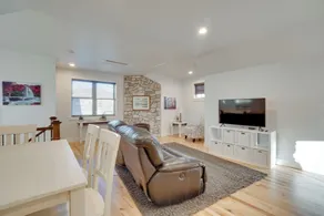 2 Mi to Town: Castle Rock Retreat w/ Fireplace! - Intérieur