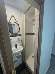 Hôtel - Restaurant de la Faculté - Salle de bain