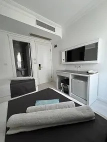 Ens Hotel - Room