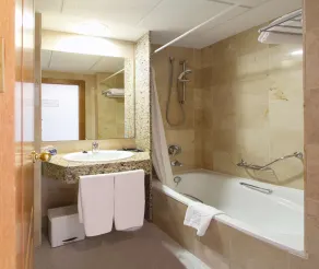 Hotel Poseidon Playa - Badezimmer