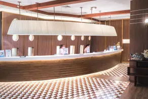 The Cruise Hotel - Rezeption