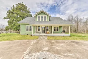 Elegant + Spacious Retreat ~ 18 Mi to Lake Norman! - Interiør