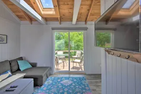 Charming Jacuzzi-suite - Walk to Parson's Beach! - Interiör