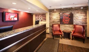 Red Roof Inn Utica - Lobby-Lounge