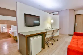 Manhattan Plaza - Room