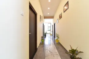 Diva Pushkar - Lobby