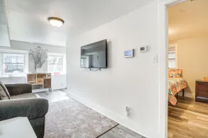 Dog-friendly Apt w/ Yard: 10 Mi to Downtown - Interiør